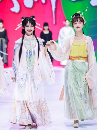 1621926370194440GHlr.jpg 7779fead-5b0a-4432-ace5-3629cdb5ed15.jpg